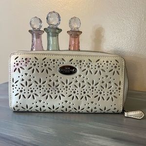 White Coach Wallet